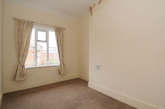 2 Bedroom Terraced House For Sale In Lakeside Cottages Standish