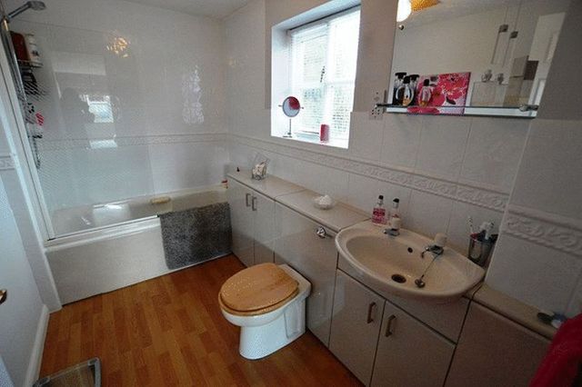  Image of 4 bedroom Detached house for sale in Lanesborough Drive Thurcaston Leicester LE7 at Lanesborough Drive  Thurcaston, LE7 7JT