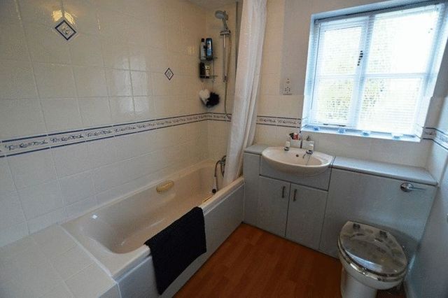  Image of 4 bedroom Detached house for sale in Lanesborough Drive Thurcaston Leicester LE7 at Lanesborough Drive  Thurcaston, LE7 7JT