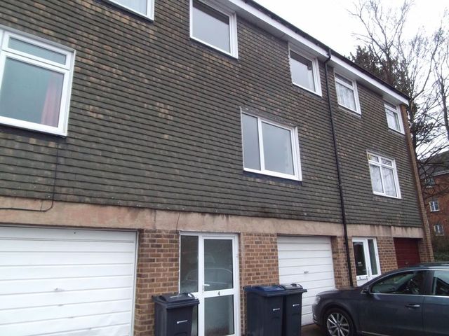  Image of 3 bedroom Detached house to rent in Leeson Walk Harborne Birmingham B17 at Leeson Walk  Birmingham, B17 0LU