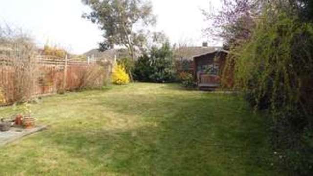  Image of 3 bedroom Detached house for sale in Leonard Drive Rayleigh SS6 at Leonard Drive  Rayleigh, SS6 9EA