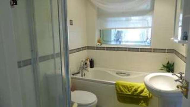  Image of 3 bedroom Detached house for sale in Leonard Drive Rayleigh SS6 at Leonard Drive  Rayleigh, SS6 9EA