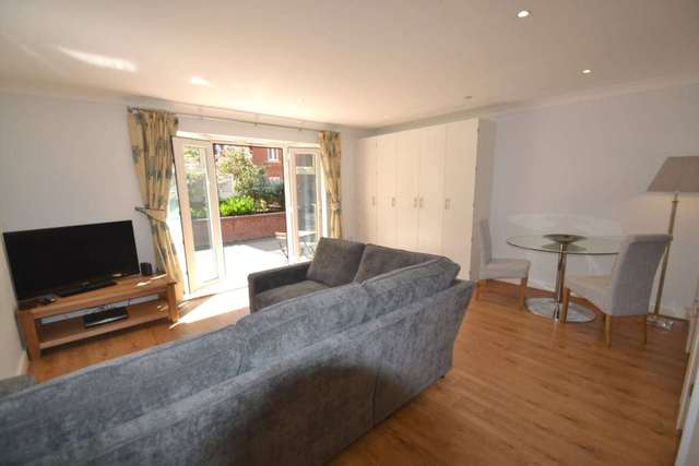  Image of Studio flat to rent in Leret Way Leatherhead KT22 at Leret Way  Leatherhead, KT22 7JL