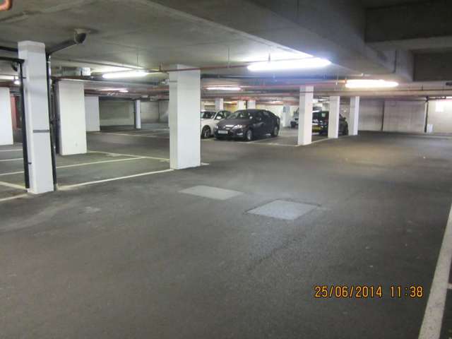 Image of Studio flat to rent in Leret Way Leatherhead KT22 at Leret Way  Leatherhead, KT22 7JL