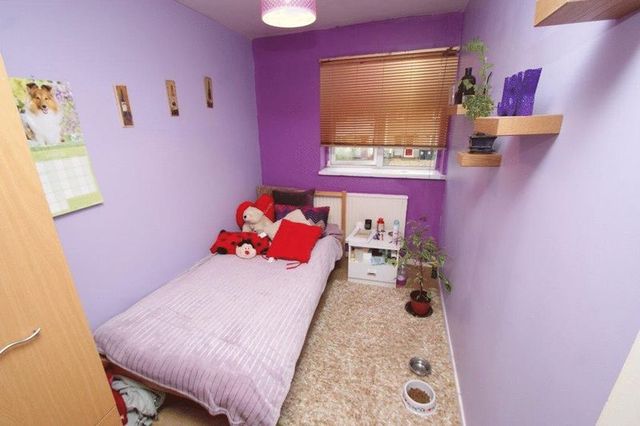  Image of 3 bedroom Detached house for sale in Ritcroft Street Hemel Hempstead HP3 at Ritcroft Street  Hemel Hempstead, HP3 8PE