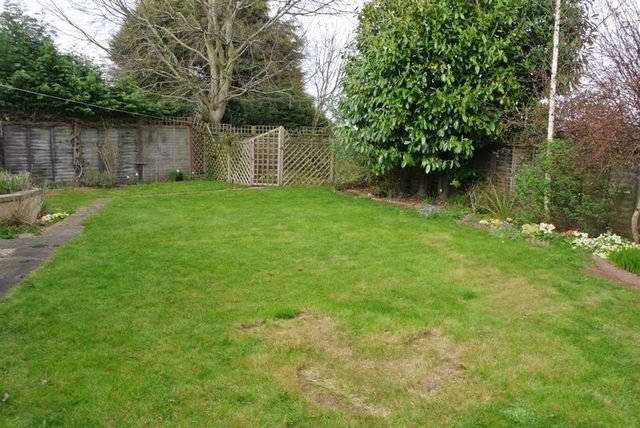  Image of 4 bedroom Detached house for sale in Leys Close Barrowby Grantham NG32 at Leys Close Barrowby Grantham, NG32 1TQ