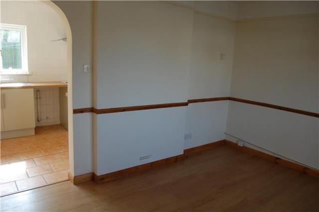  Image of 3 bedroom Semi-Detached house to rent in Libertus Road Cheltenham GL51 at Gloucestershire, GL51 7EP