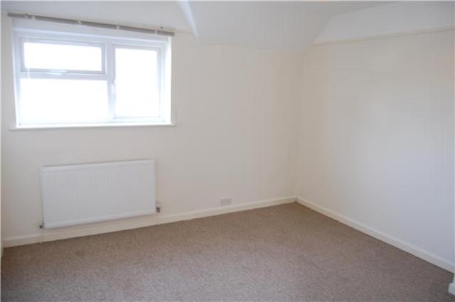  Image of 3 bedroom Semi-Detached house to rent in Libertus Road Cheltenham GL51 at Gloucestershire, GL51 7EP