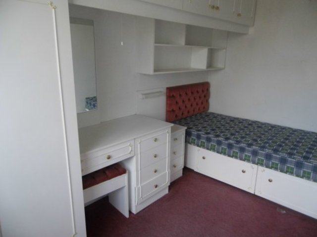  Image of 2 bedroom Detached house for sale in Lichfield Mount Bradford BD2 at Bradford West Yorkshire Bradford, BD2 1NX