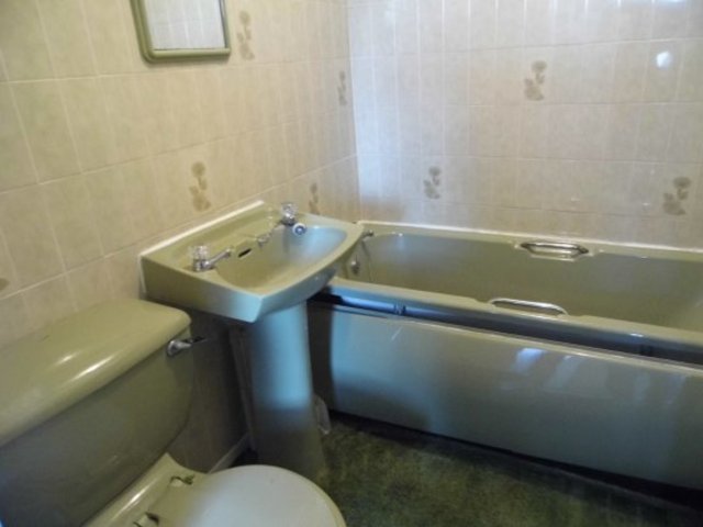  Image of 2 bedroom Detached house for sale in Lichfield Mount Bradford BD2 at Bradford West Yorkshire Bradford, BD2 1NX