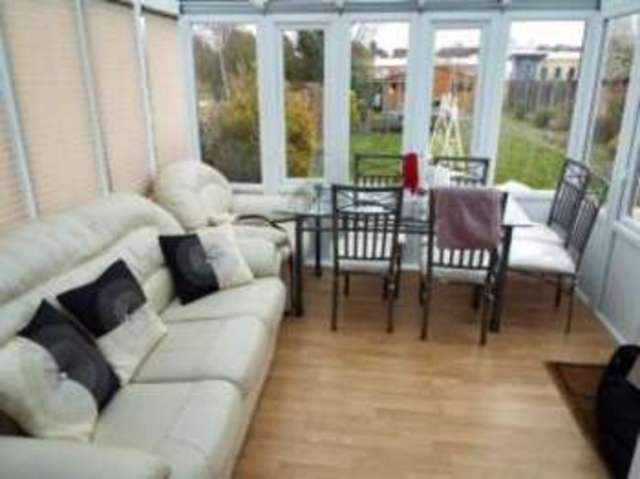  Image of 2 bedroom Bungalow for sale in Linden Road Leagrave Luton LU4 at Luton Bedfordshire Leagrave, LU4 9QZ