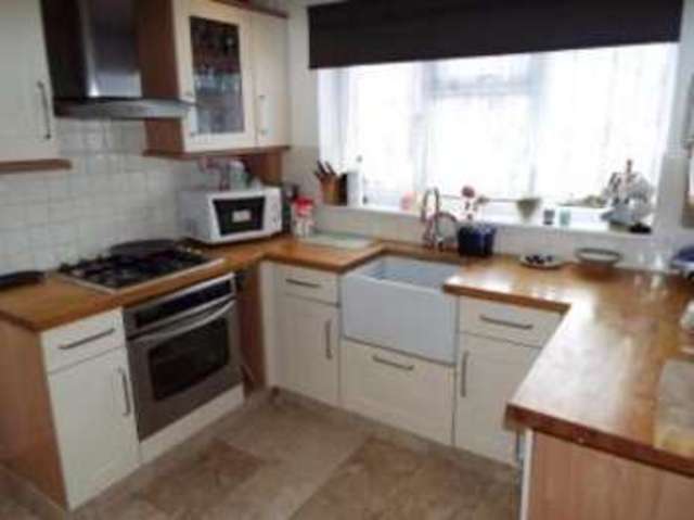 Image of 2 bedroom Bungalow for sale in Linden Road Leagrave Luton LU4 at Luton Bedfordshire Leagrave, LU4 9QZ