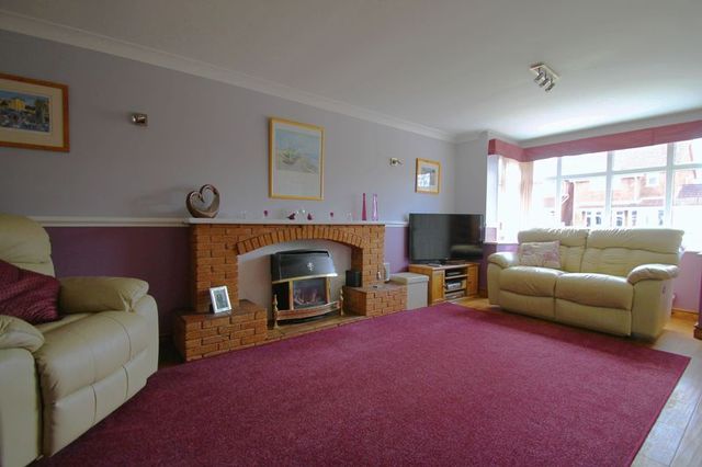  Image of 5 bedroom Detached house for sale in Linnet Grove Willenhall WV12 at Linnet Grove  Willenhall, WV12 5HF