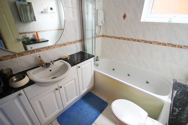  Image of 5 bedroom Detached house for sale in Linnet Grove Willenhall WV12 at Linnet Grove  Willenhall, WV12 5HF