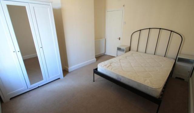  Image of 2 bedroom Apartment to rent in Lochaber Street Cardiff CF24 at Lochaber Street  Cardiff, CF24 3LS