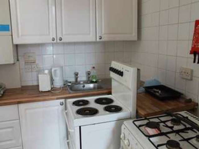  Image of 1 bedroom Flat to rent in Locking Road Weston-super-Mare BS23 at Weston-super-Mare North Somerset Weston-super-Mare, BS23 3ER