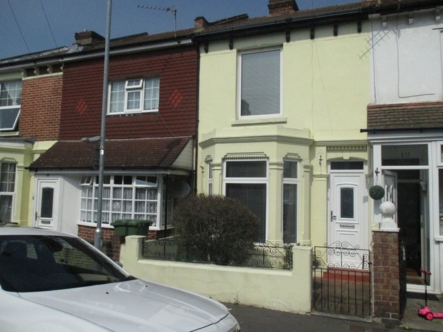  Image of 3 bedroom Terraced house for sale in London Avenue Portsmouth PO2 at London Avenue North End Portsmouth, PO2 9BU
