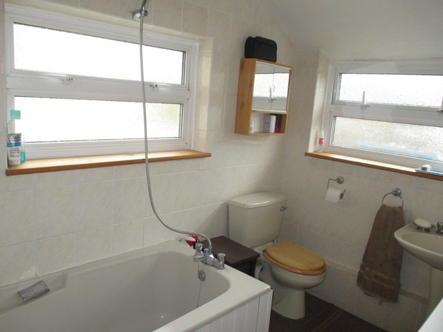  Image of 3 bedroom Terraced house for sale in London Avenue Portsmouth PO2 at London Avenue North End Portsmouth, PO2 9BU