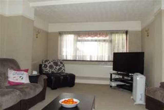  Image of 5 bedroom Detached house to rent in London Road Biggleswade SG18 at Biggleswade, SG18 8EF