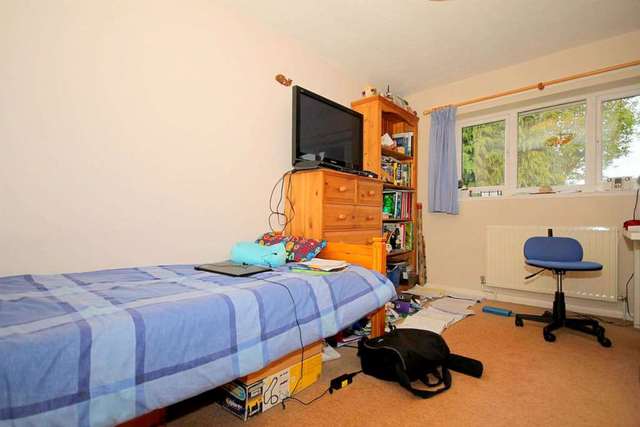  Image of 2 bedroom Detached house to rent in Lower Sales Hemel Hempstead HP1 at Lower Sales  Hemel Hempstead, HP1 2AH