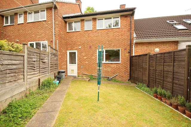  Image of 2 bedroom Detached house to rent in Lower Sales Hemel Hempstead HP1 at Lower Sales  Hemel Hempstead, HP1 2AH