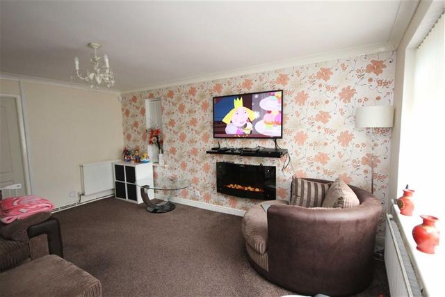  Image of 2 bedroom Property for sale in Lower Wheat End Rochdale OL16 at Lower Wheat End Rochdale Rochdale, OL16 2YL