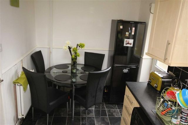  Image of 2 bedroom Property for sale in Lower Wheat End Rochdale OL16 at Lower Wheat End Rochdale Rochdale, OL16 2YL