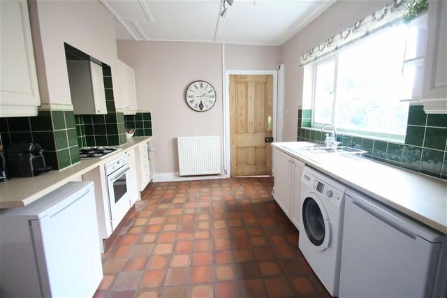  Image of 4 bedroom Property for sale in Lyndon Road Solihull B92 at Lyndon Road SOLIHULL SOLIHULL, B92 7RF