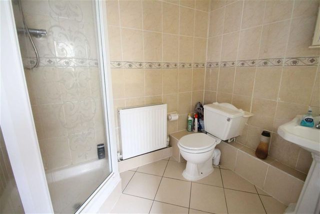  Image of 4 bedroom Property for sale in Lyndon Road Solihull B92 at Lyndon Road SOLIHULL SOLIHULL, B92 7RF