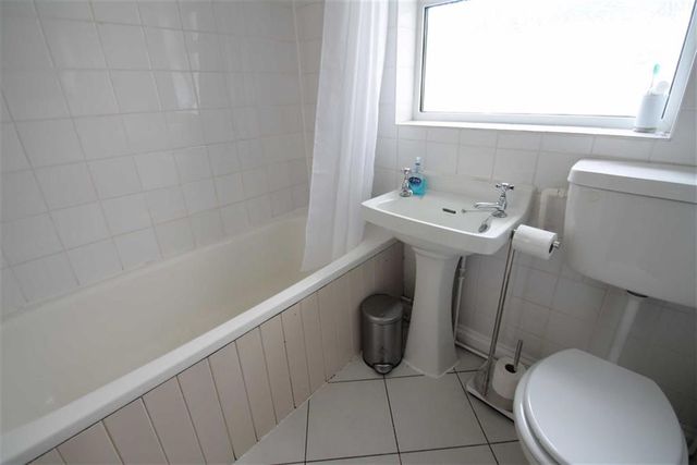  Image of 4 bedroom Property for sale in Lyndon Road Solihull B92 at Lyndon Road SOLIHULL SOLIHULL, B92 7RF