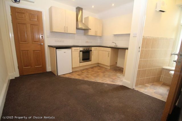  Image of 1 bedroom Flat to rent in Lytham Road Blackpool FY1 at Blackpool FY1 6DX Blackpool, FY1 6DX