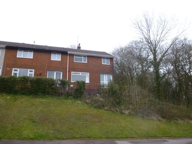  Image of 3 bedroom Terraced house for sale in Maendy Way Pontnewydd Cwmbran NP44 at CWMBRAN Torfaen CWMBRAN, NP44 1LF