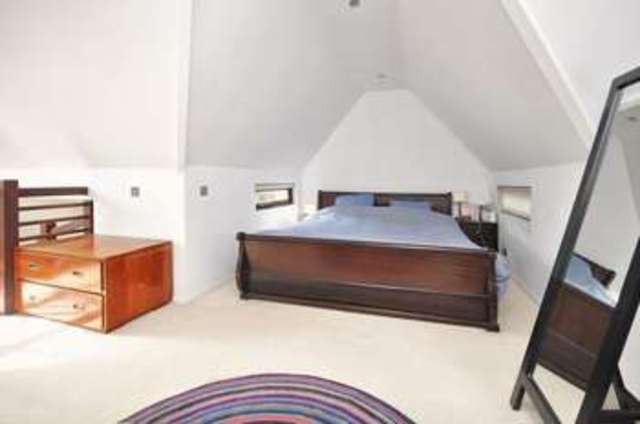 Image of 4 bedroom Cottage for sale in Main Road Fyfield Abingdon OX13 at Main Road Fyfield Abingdon, OX13 5LN