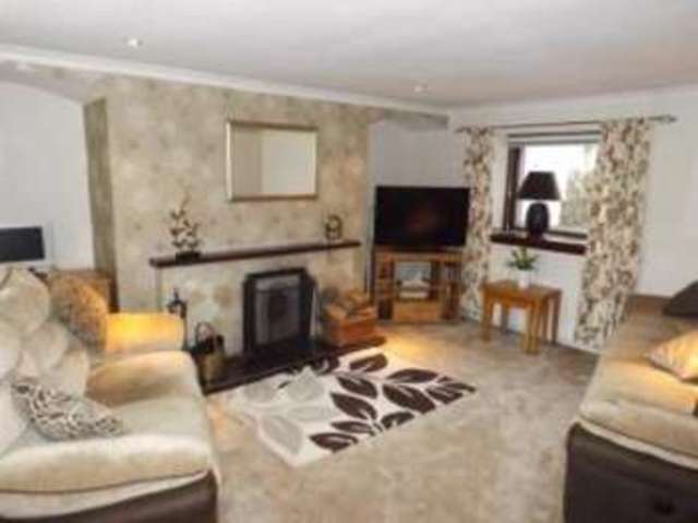  Image of 3 bedroom Terraced house for sale in Main Road Gateside Beith KA15 at Gateside Beith Gateside, KA15 2LF