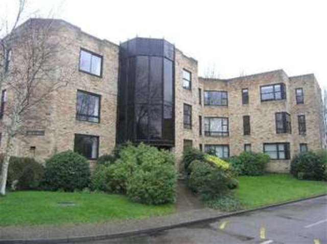  Image of 2 bedroom Flat to rent in Manhattan Drive Cambridge CB4 at CAMBRIDGE  Chesterton, CB4 1JS