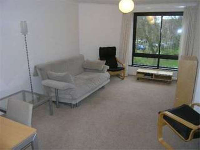  Image of 2 bedroom Flat to rent in Manhattan Drive Cambridge CB4 at CAMBRIDGE  Chesterton, CB4 1JS