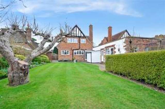  Image of 4 bedroom Detached house for sale in Manor Way Aldwick Bognor Regis PO21 at Bognor Regis West Sussex Bognor Regis, PO21 4HW