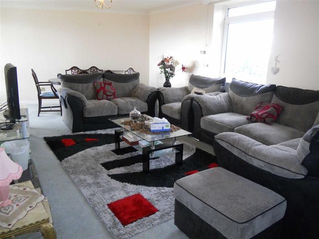  Image of 3 bedroom Property for sale in Manor Road Bournemouth BH1 at Marchwood Bournemouth Bournemouth, BH1 3EY
