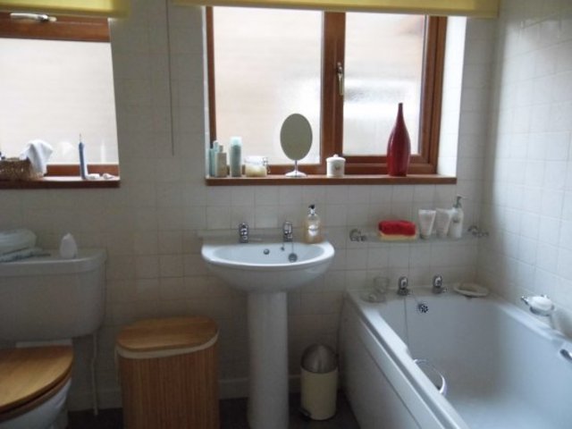  Image of 3 bedroom Bungalow for sale in Mcintyre Road Stocksbridge Sheffield S36 at Sheffield South Yorkshire Sheffield, S36 1DG