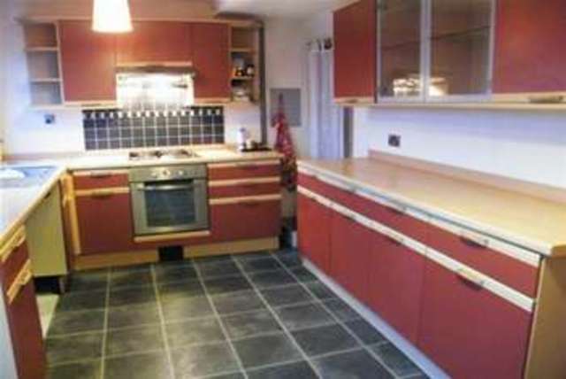  Image of 3 bedroom Detached house to rent in Meadow Close Pengam Blackwood NP12 at Blackwood, NP12 3RD