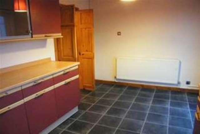  Image of 3 bedroom Detached house to rent in Meadow Close Pengam Blackwood NP12 at Blackwood, NP12 3RD
