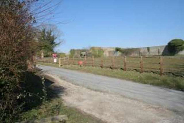  Image of 5 bedroom Bungalow to rent in Patching Worthing BN13 at Patching Worthing Patching, BN13 3XJ