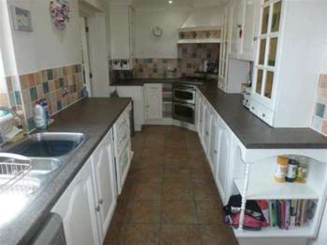  Image of 4 bedroom Terraced house for sale in Middle Park Way Havant PO9 at Havant Hampshire Havant, PO9 4NJ