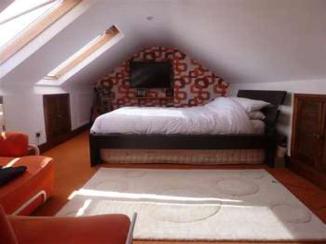  Image of 4 bedroom Terraced house for sale in Middle Park Way Havant PO9 at Havant Hampshire Havant, PO9 4NJ