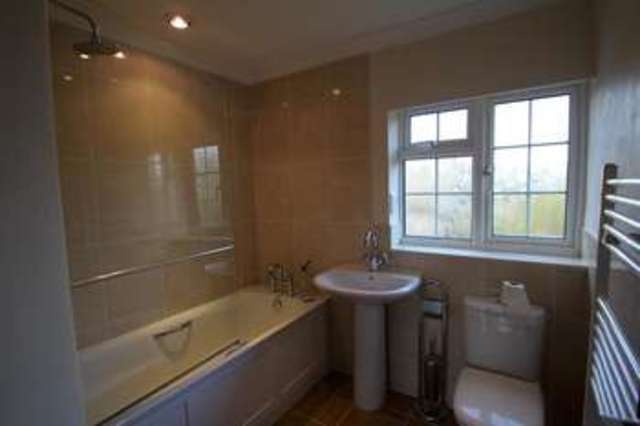  Image of 3 bedroom Detached house to rent in Mill Street Houghton Huntingdon PE28 at Mill Street  Houghton, PE28 2AZ