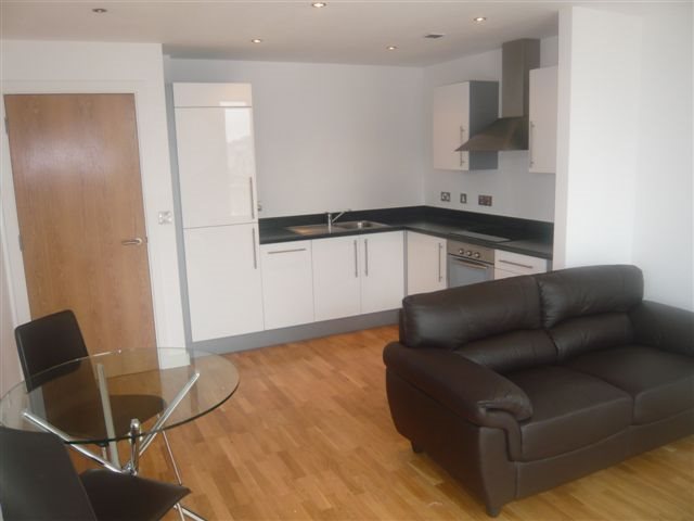  Image of 1 bedroom Detached house to rent in The Quays Salford M50 at 250 The Quays Salford Salford, M50 3SA