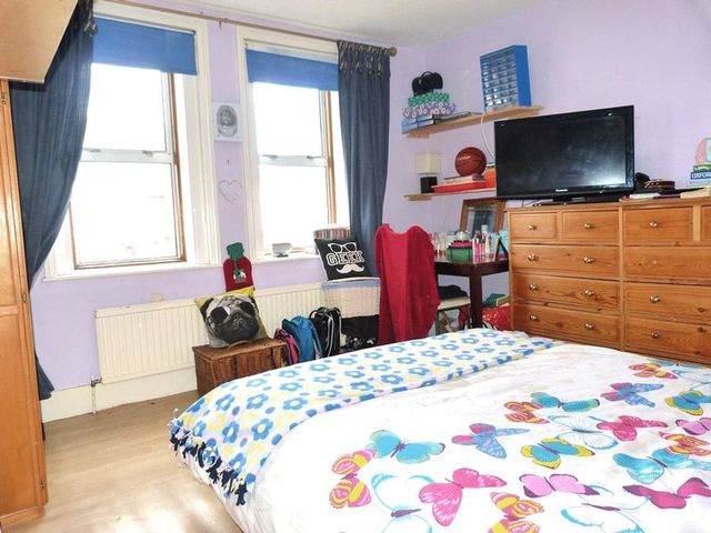  Image of 3 bedroom Semi-Detached house for sale in Money Road Caterham CR3 at Money Road  Caterham, CR3 5TE