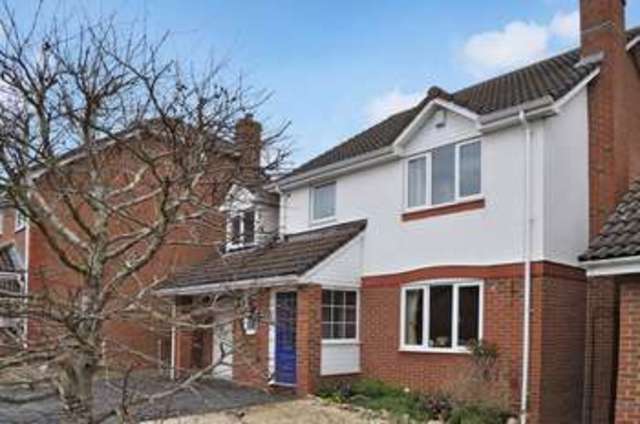  Image of 4 bedroom Detached house for sale in Mons Way Abingdon OX14 at Mons Way  Abingdon, OX14 1NJ