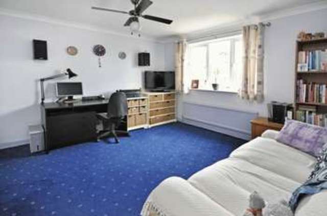  Image of 4 bedroom Detached house for sale in Mons Way Abingdon OX14 at Mons Way  Abingdon, OX14 1NJ
