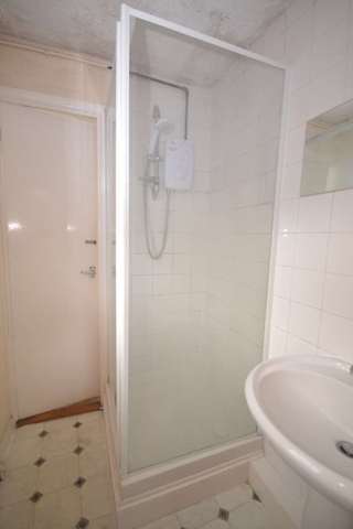  Image of 2 bedroom End of Terrace to rent in Montague Street Reading RG1 at Montague Street  Reading, RG1 4JH